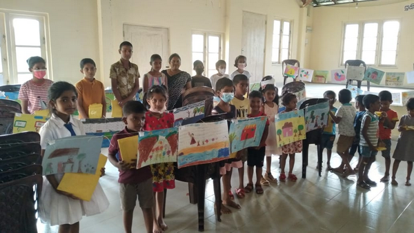 Awarding of prizes in the art competition held on World Children's Day in Homagama Galawilawatta North District (2022-11-18)